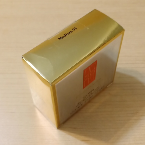 Elizabeth Arden Pure Finish Mineral Bronzing Powder Medium 01 - Picture 7 of 11